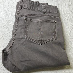 ⭐️Free People gray skinny jeans pants size 27 womens